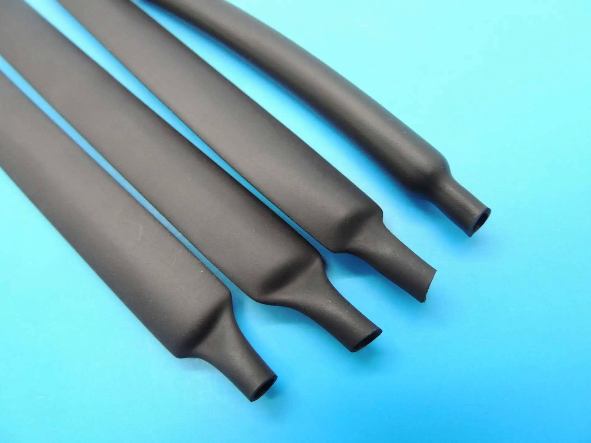 Dieselbest&auml;ndiger Elastomer-Schrumpfschlauch-SBD-SWHF-DR